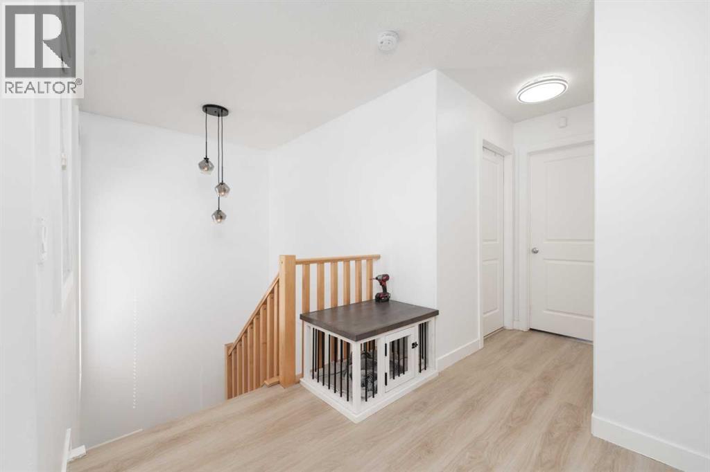 Photo 13 of 185 Coopers Close, Airdrie AB