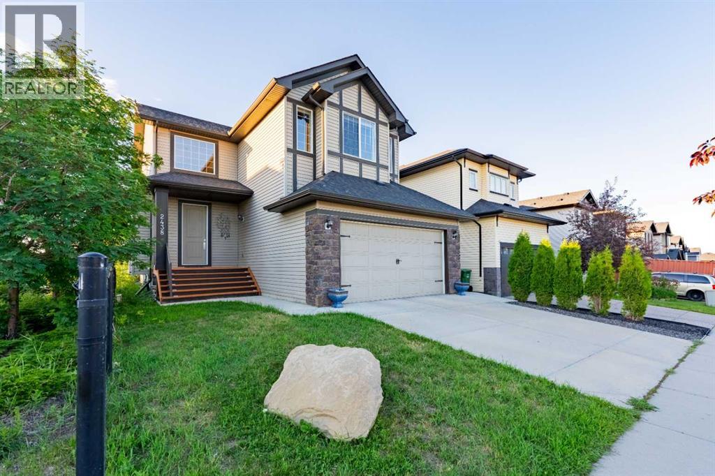 Photo 4 of 2438 Baysprings Link, Airdrie AB