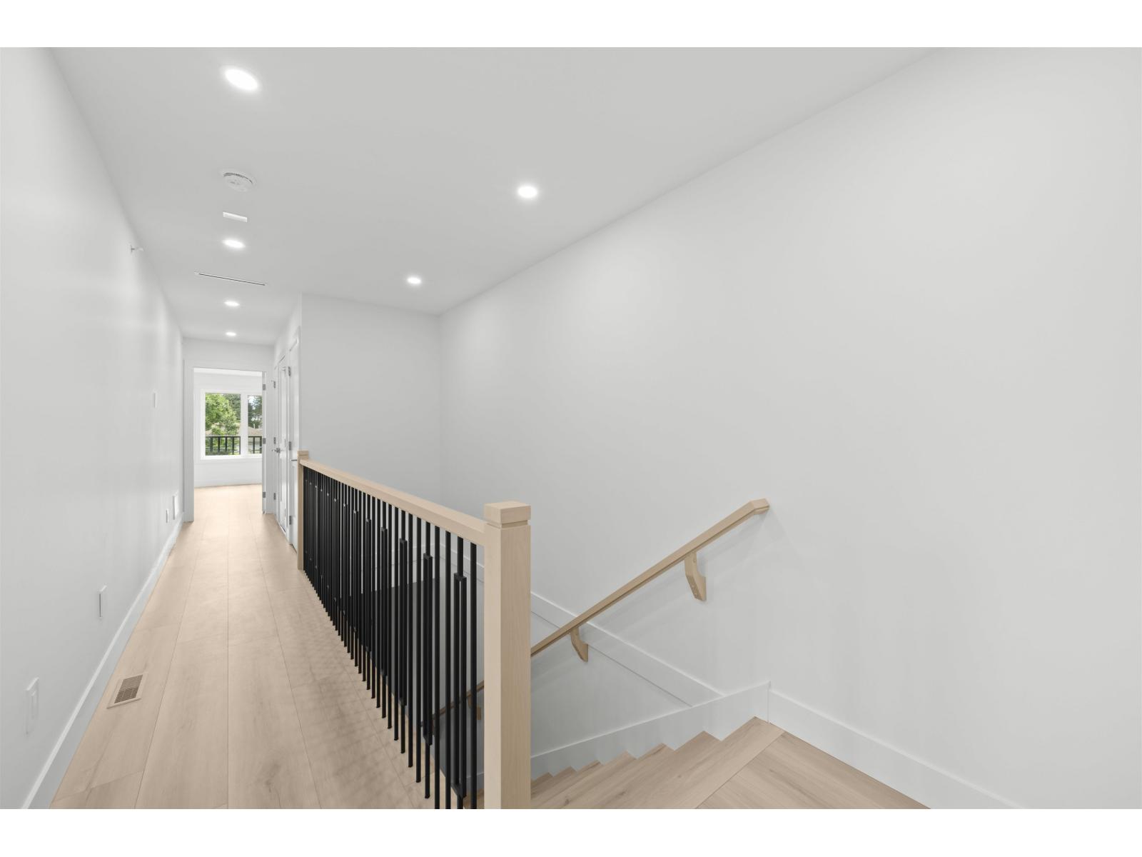 Photo 11 of 2 26725 Fraser Highway, Langley BC