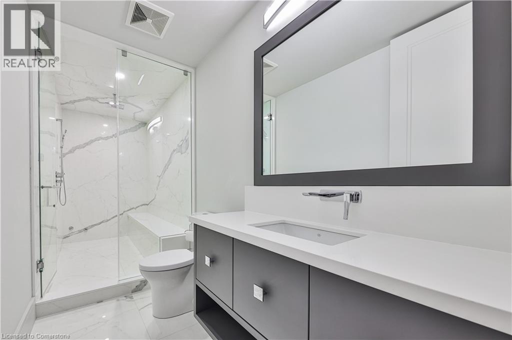 Photo 8 of 2250 Chancery Lane W, Oakville ON