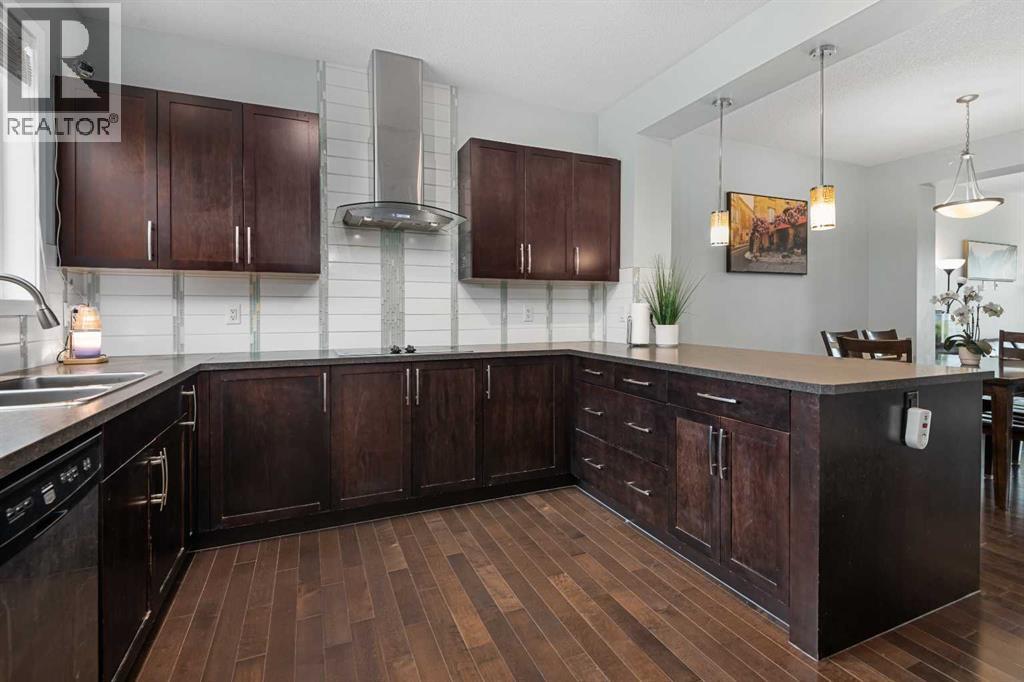 Photo 14 of 1251 New Brighton Park Se, Calgary AB