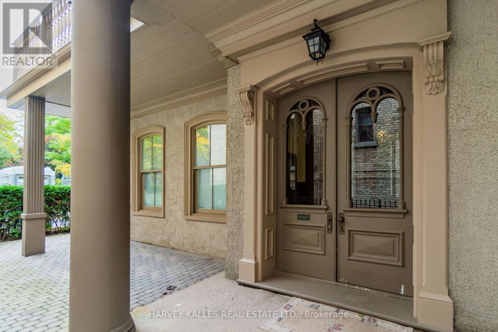 Photo 8 of 5 37 Metcalfe Street, Toronto ON