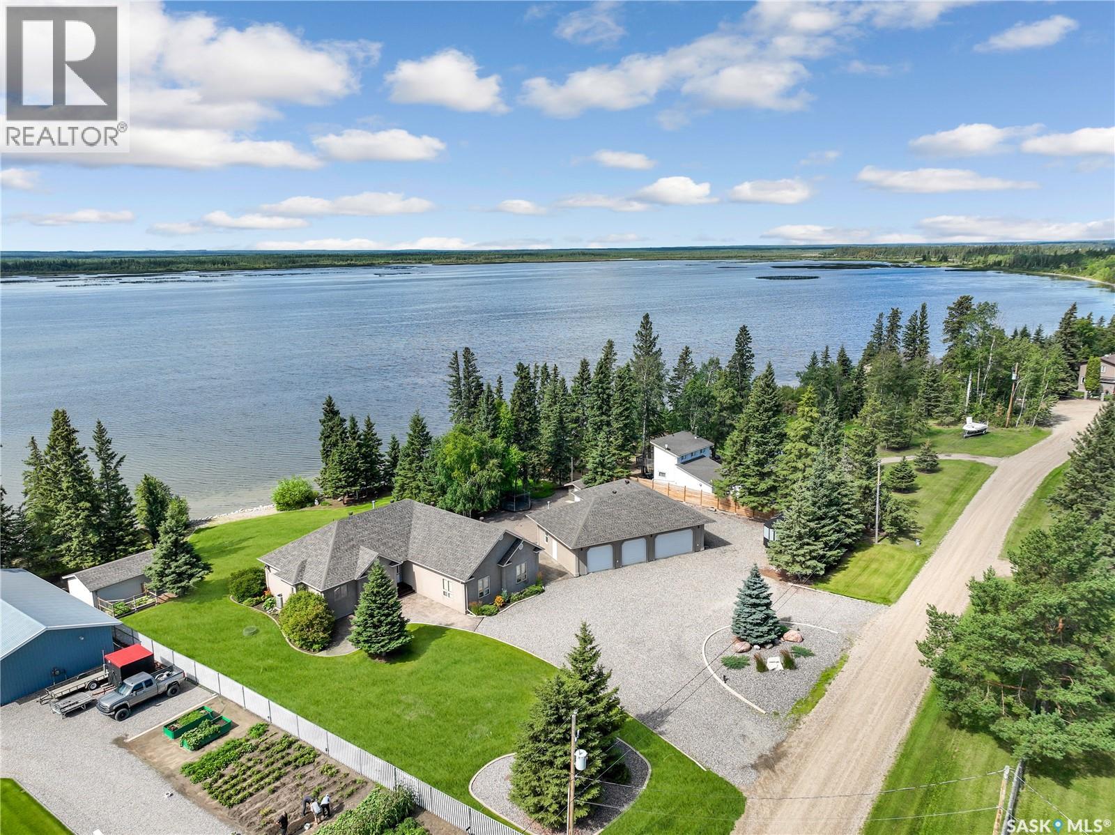 Photo 46 of 3 Karen Place, Candle Lake SK