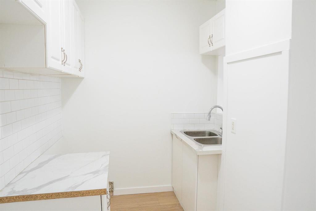 Photo 10 of 392 Salter Street, Winnipeg MB