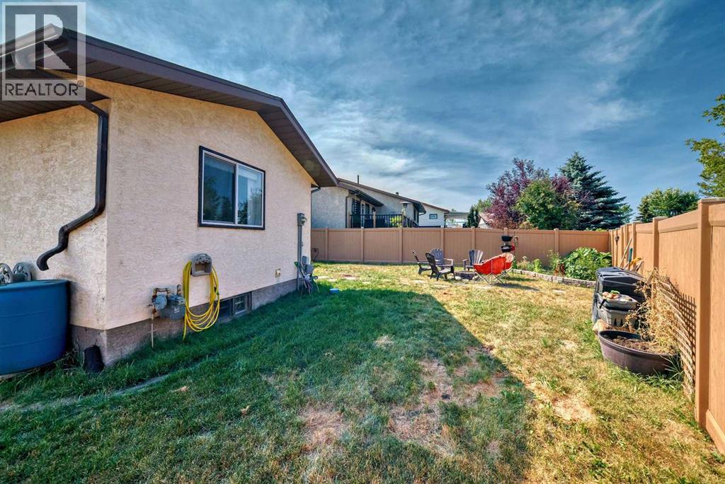 Photo 41 of 41 Edge Close, Red Deer AB