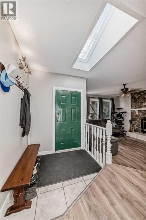 Photo 5 of 41 Edge Close, Red Deer AB