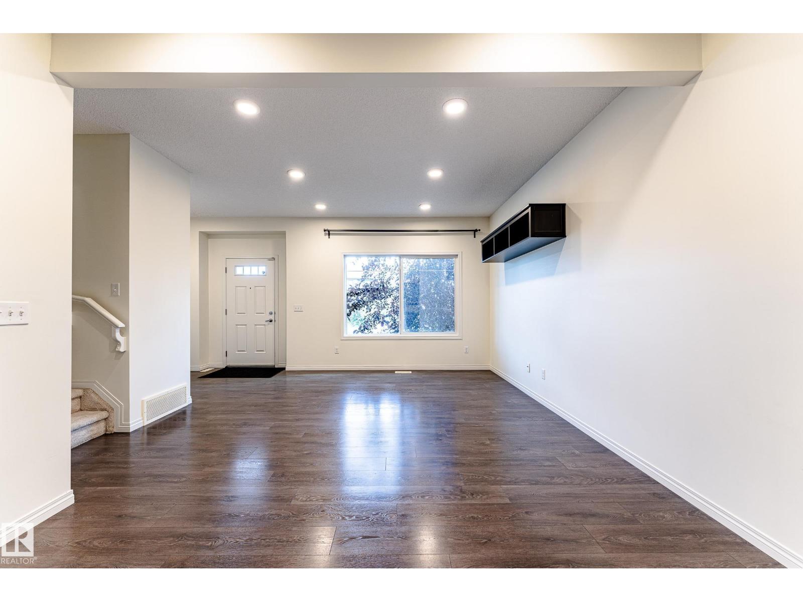 Photo 8 of 4360 Annett Common Sw, Edmonton AB