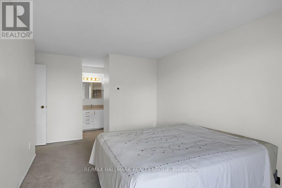 Photo 21 of 410 1081 Ambleside Drive, Ottawa ON