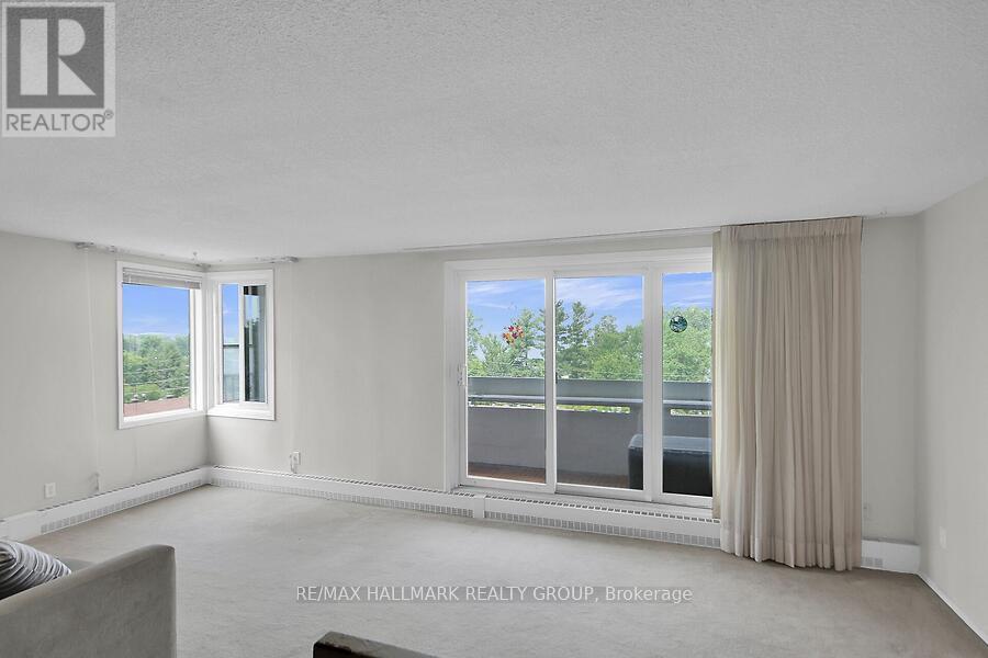 Photo 12 of 410 1081 Ambleside Drive, Ottawa ON