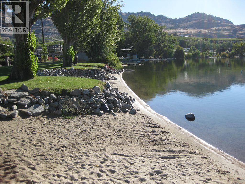 5401 LAKESHORE Drive Unit# 102, Osoyoos