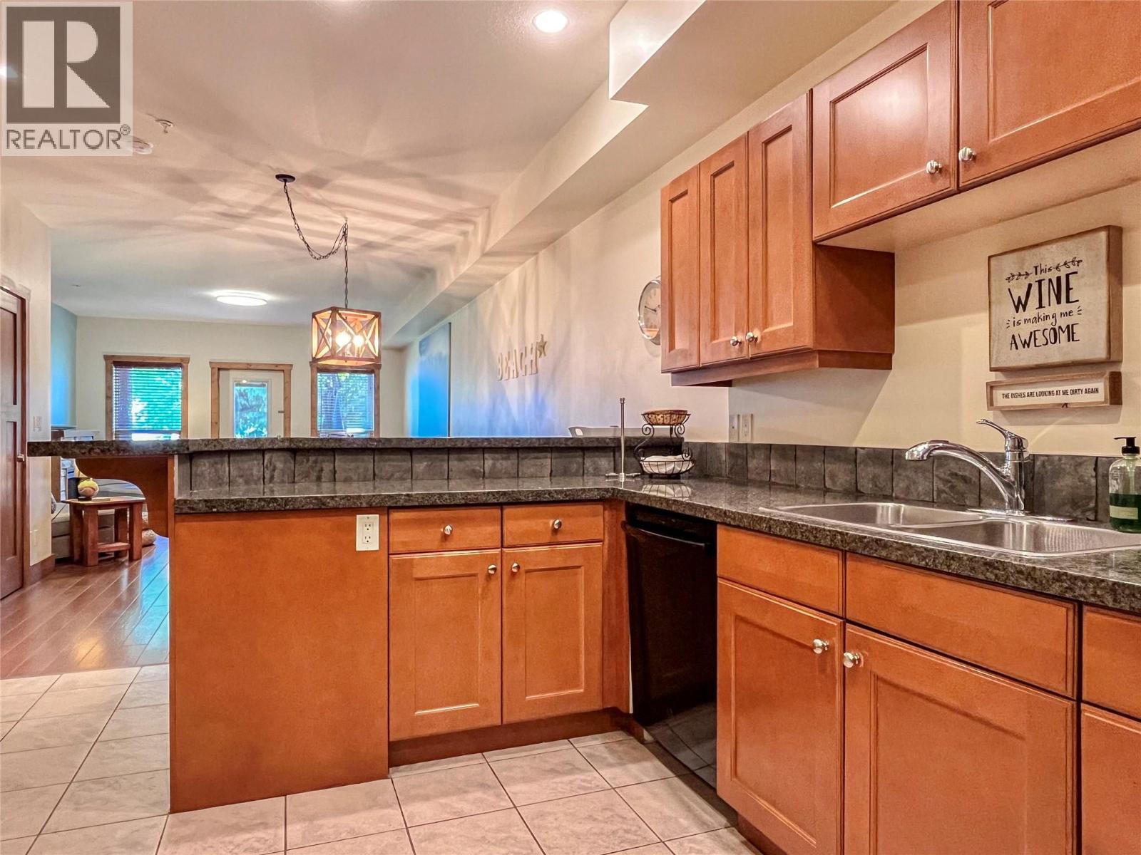 5401 LAKESHORE Drive Unit# 102, Osoyoos