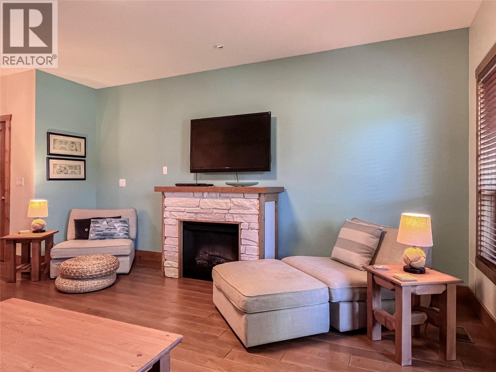 5401 LAKESHORE Drive Unit# 102, Osoyoos