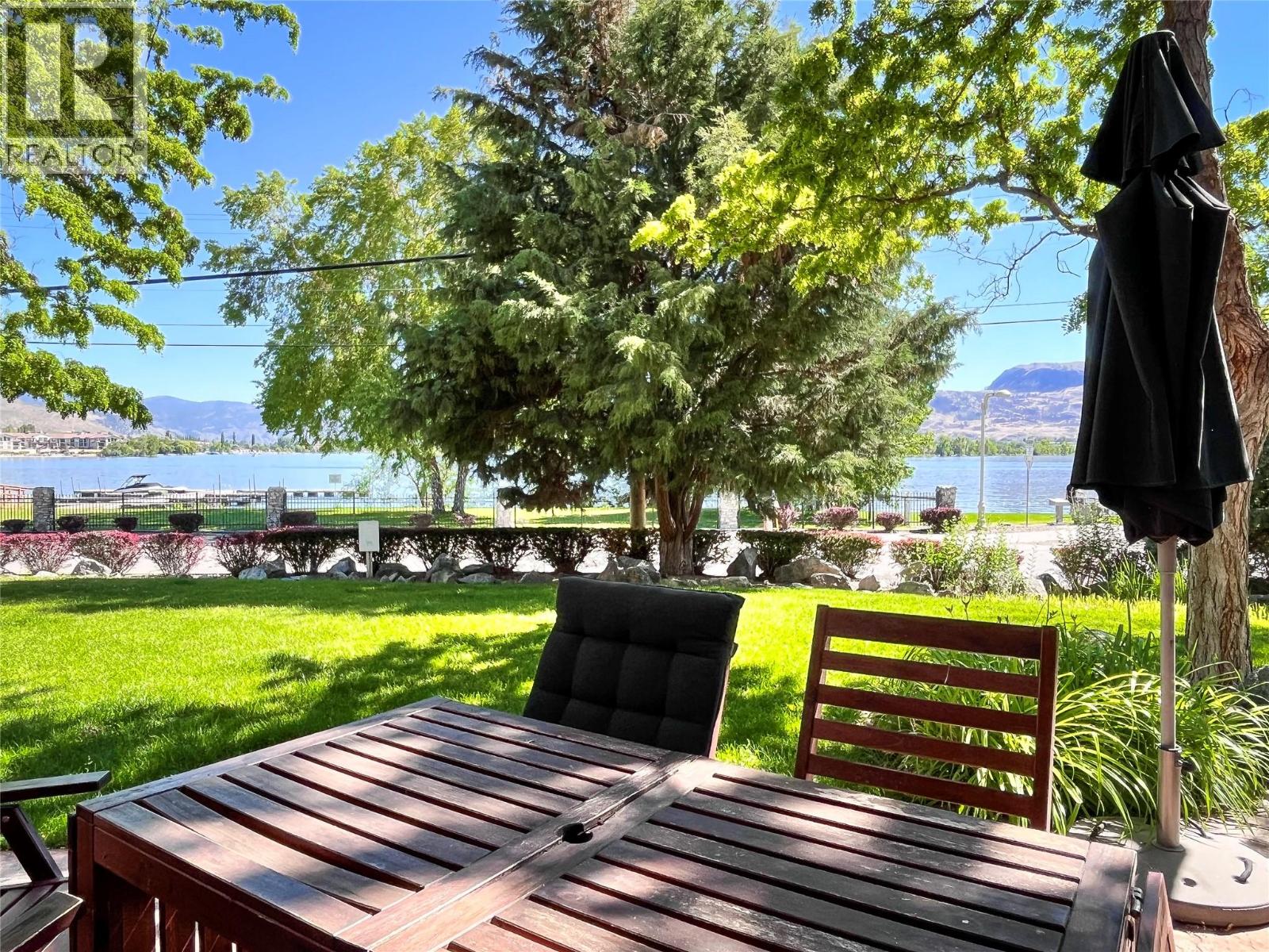 5401 LAKESHORE Drive Unit# 102, Osoyoos