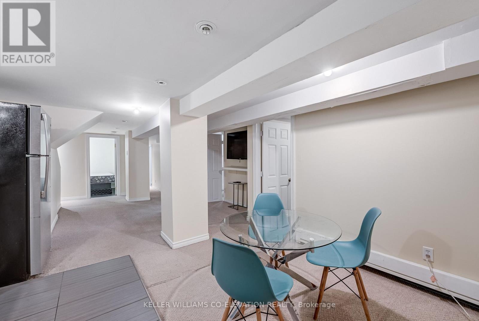 Photo 11 of 21 Robina Avenue, Toronto ON