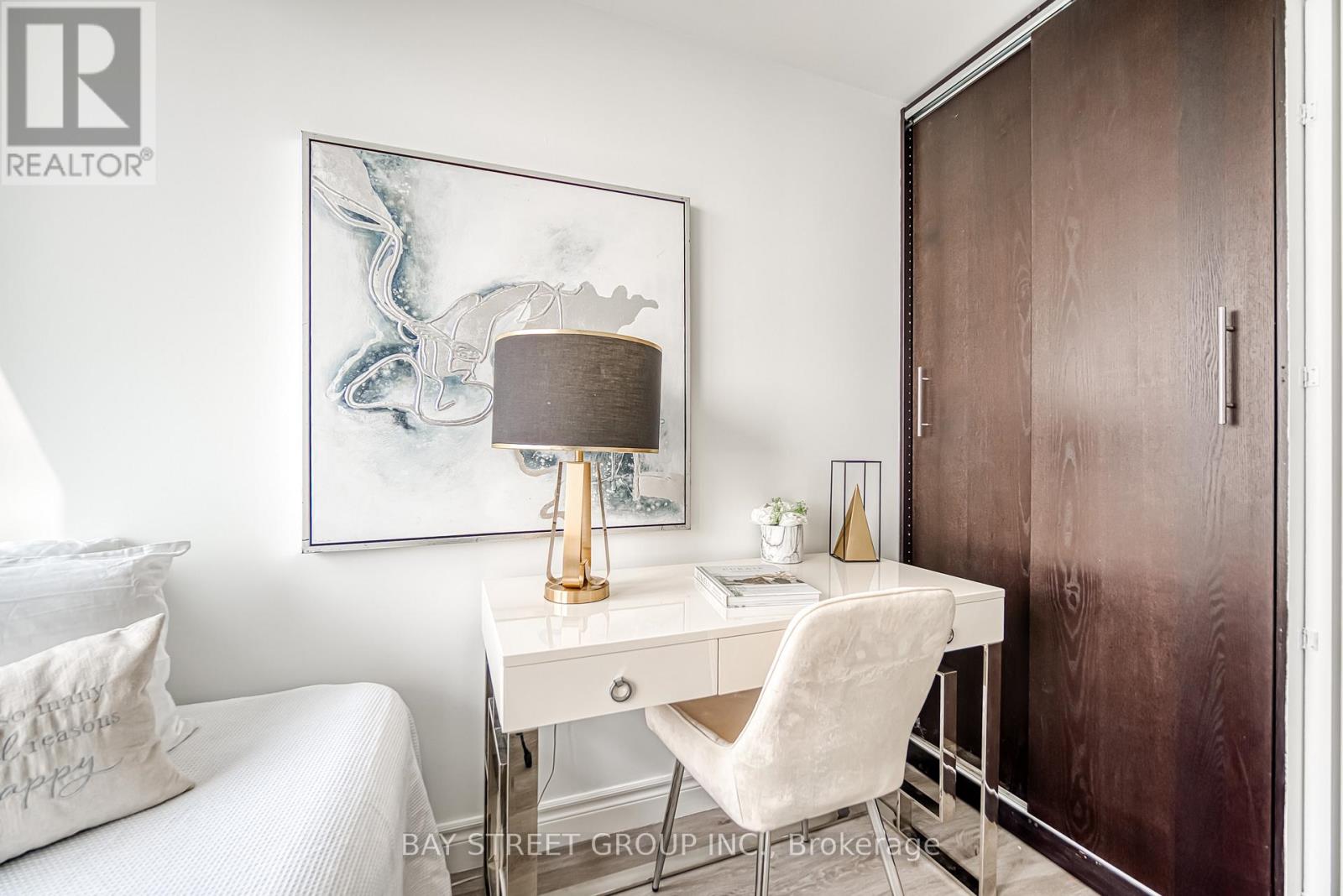 Photo 18 of 4801 832 Bay Street, Toronto ON