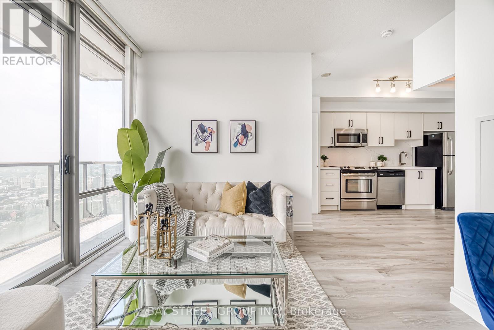 Photo 9 of 4801 832 Bay Street, Toronto ON