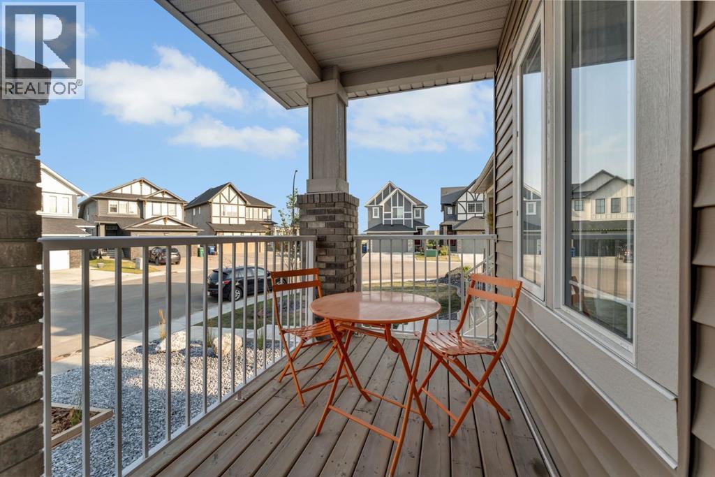 Photo 5 of 649 Reynolds Crescent Sw, Airdrie AB