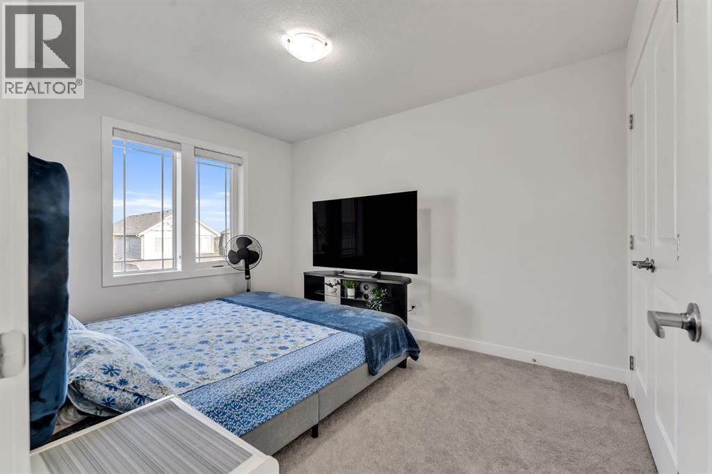 Photo 20 of 649 Reynolds Crescent Sw, Airdrie AB