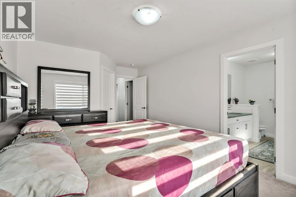 Photo 26 of 649 Reynolds Crescent Sw, Airdrie AB
