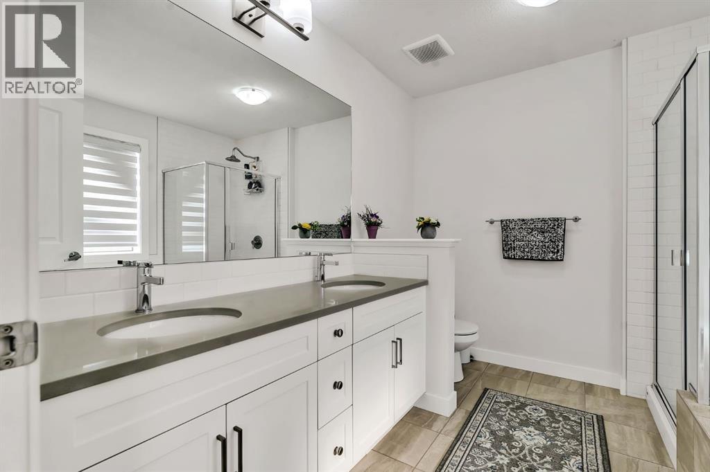 Photo 27 of 649 Reynolds Crescent Sw, Airdrie AB