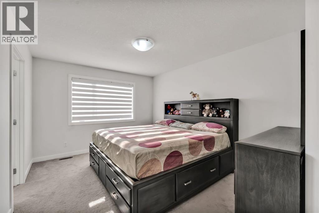 Photo 25 of 649 Reynolds Crescent Sw, Airdrie AB