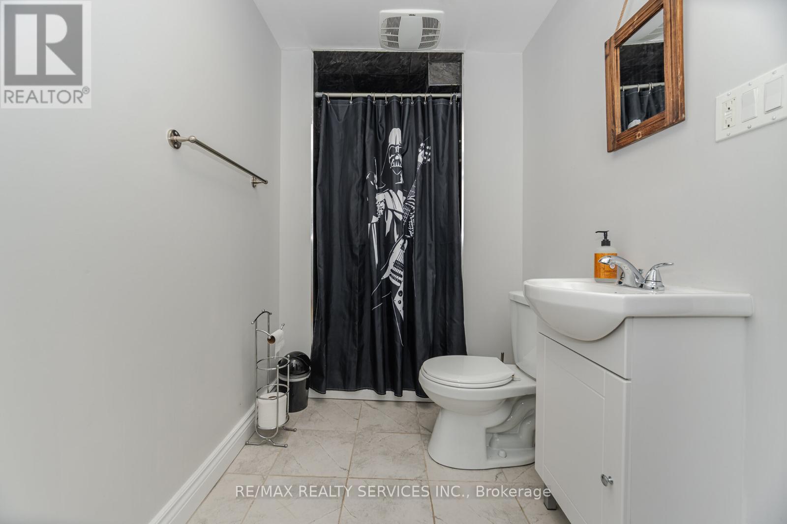 Photo 20 of 62 Ambleside Drive, Brampton ON