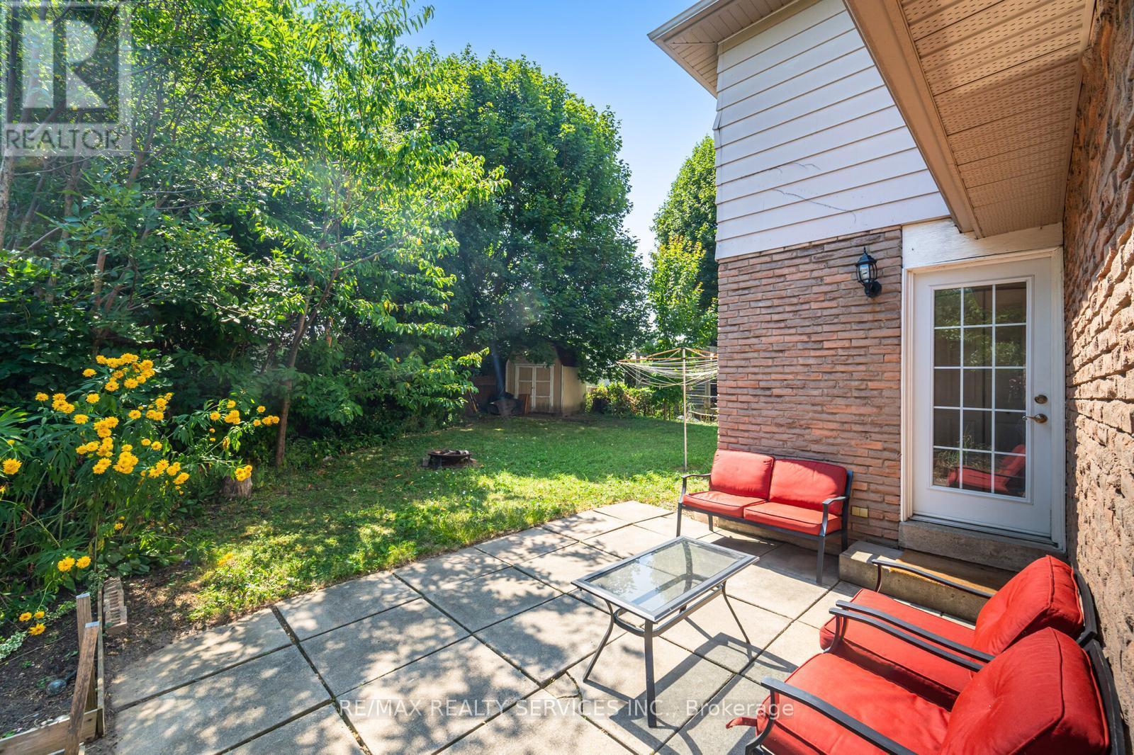 Photo 29 of 62 Ambleside Drive, Brampton ON