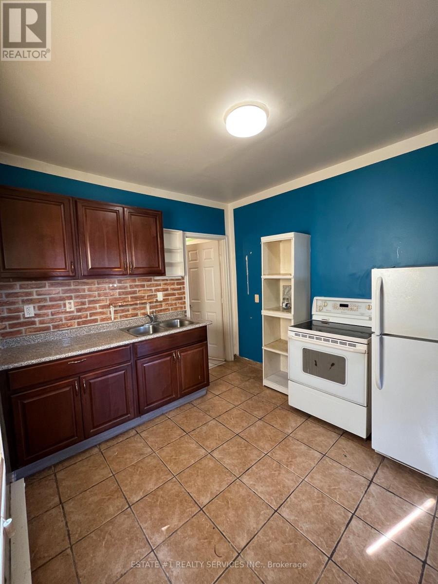Photo 15 of 781 Church Street, Windsor ON