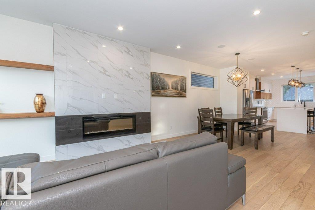 Photo 5 of 11441 74 Av Nw Nw, Edmonton AB