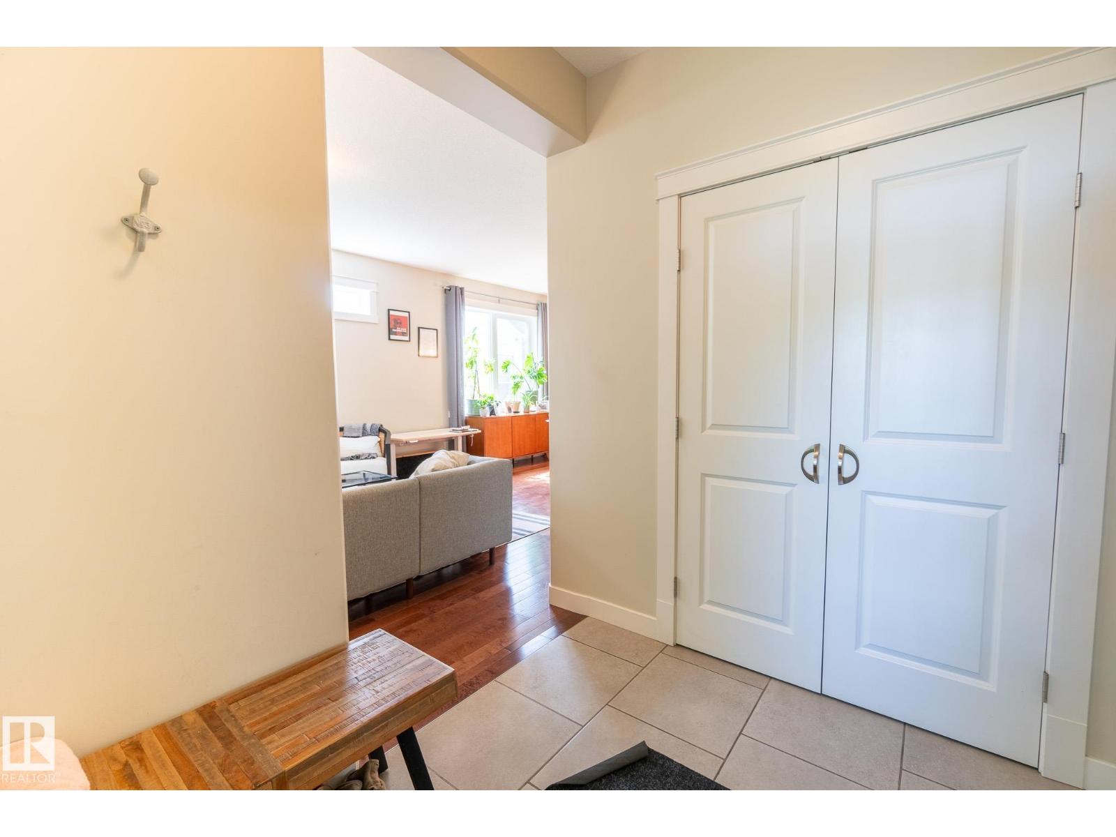 Photo 5 of 11734 129 St Nw, Edmonton AB