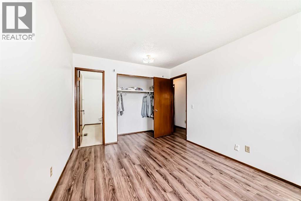 Multi-family House Bi-level for Sale in  Rundlehorn Drive NE Pineridge Calgary 
