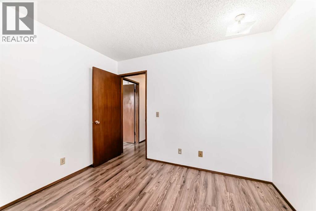 Multi-family House Bi-level for Sale in  Rundlehorn Drive NE Pineridge Calgary 
