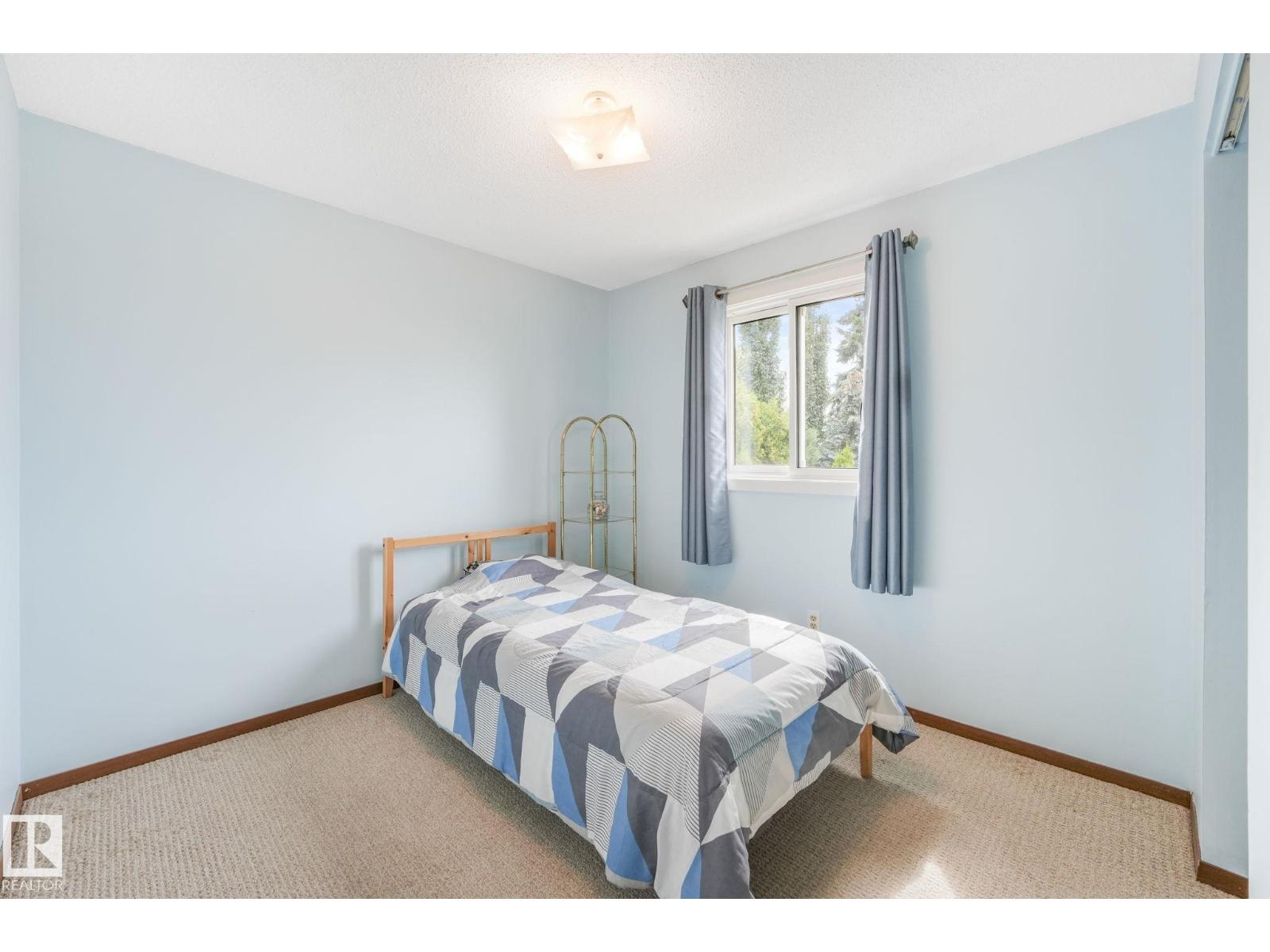 Photo 18 of 4611 10 Av Nw, Edmonton AB