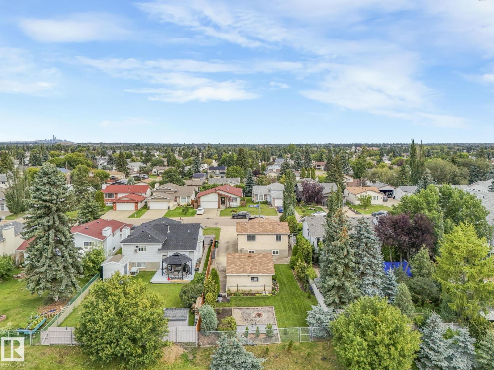 Photo 2 of 4611 10 Av Nw, Edmonton AB