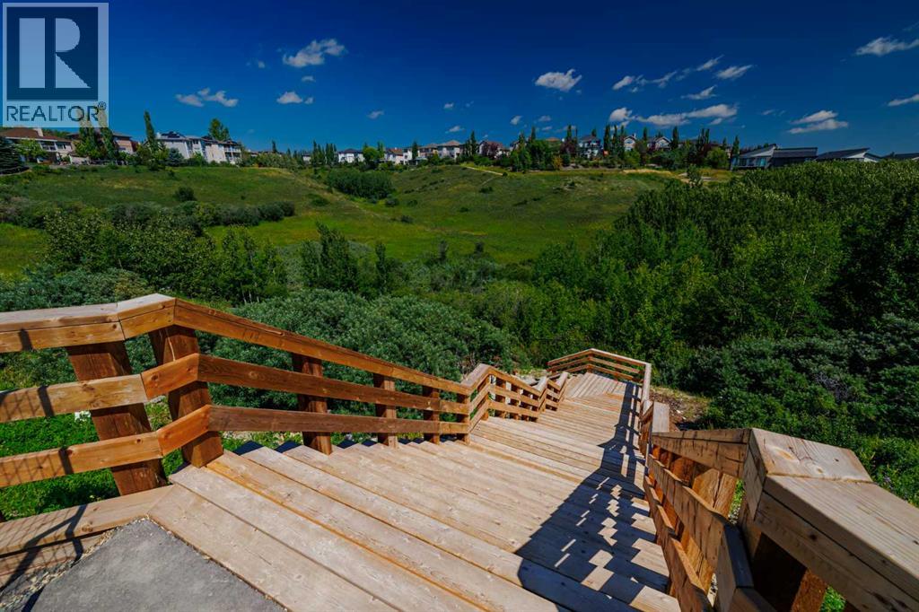 Single Family House for Sale in  Royal Elm Green NW Royal Oak Calgary 