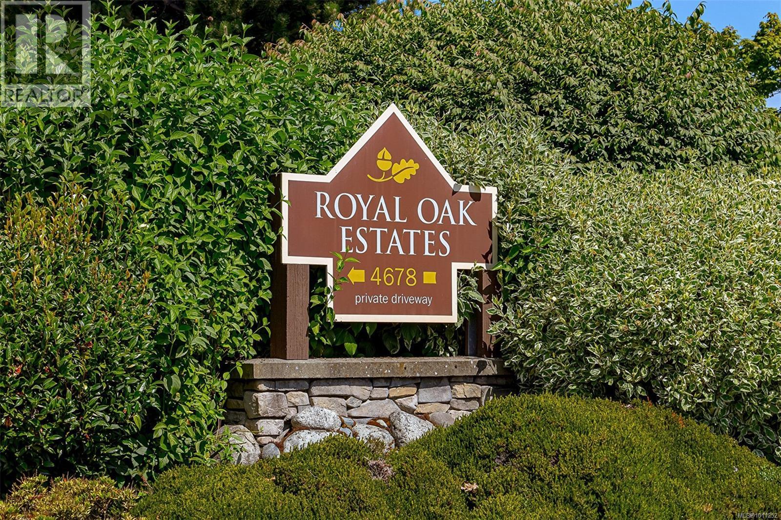 Single Family House for Sale in A  Elk Lake Dr Saanich 