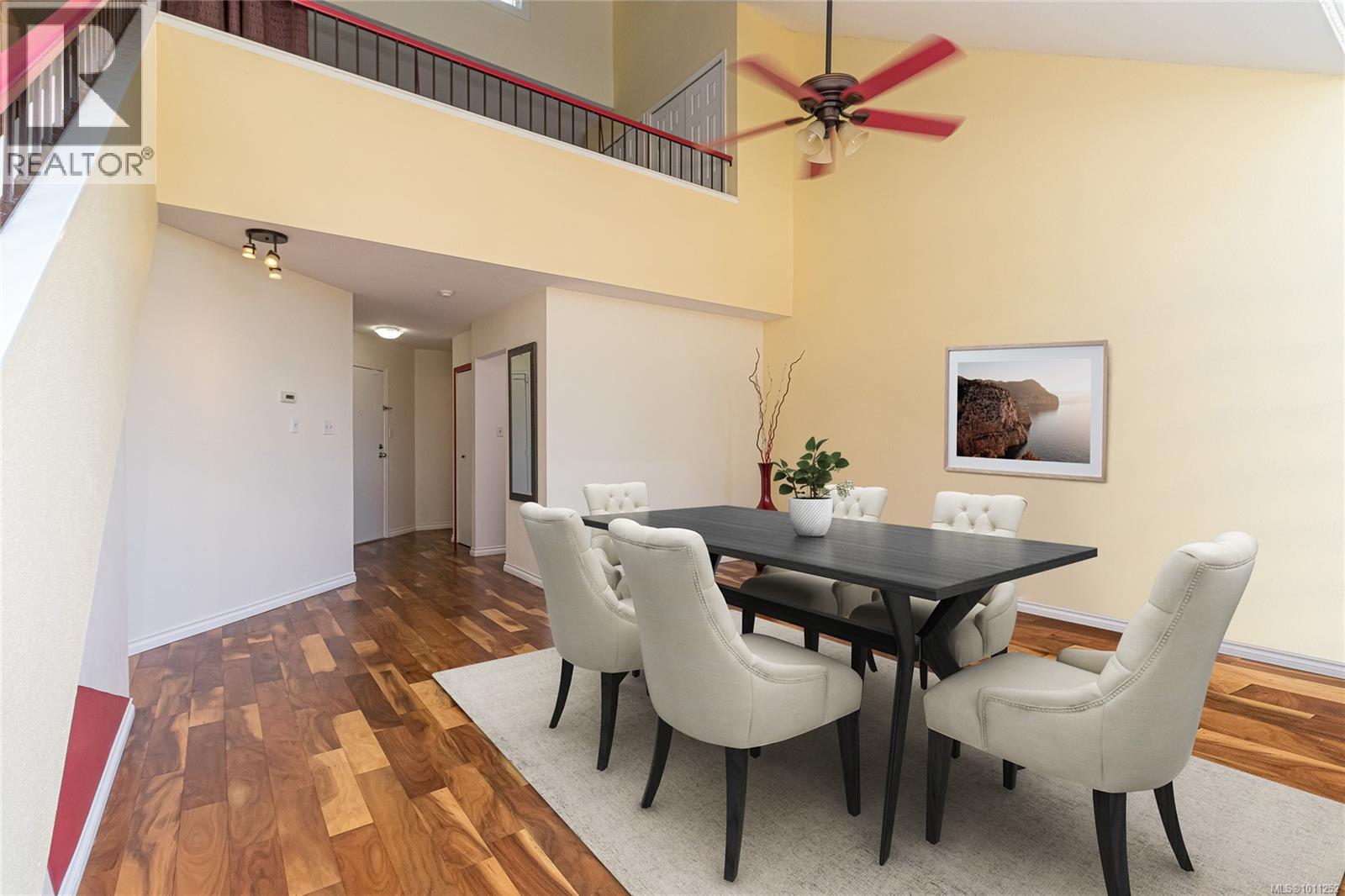 Single Family House for Sale in A  Elk Lake Dr Saanich 