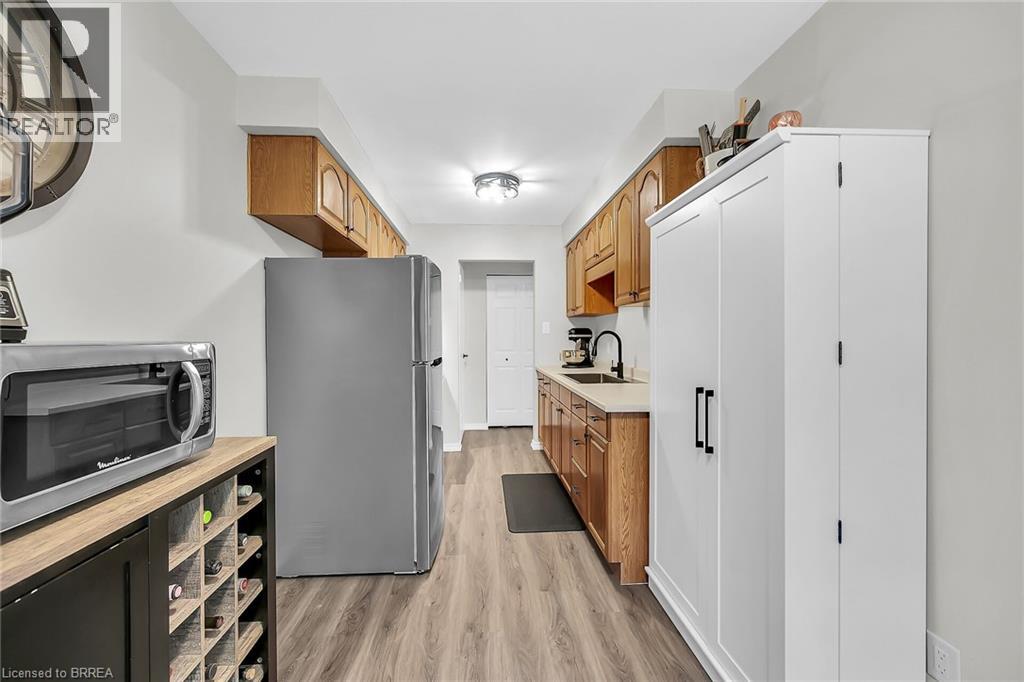 Photo 10 of 273 Elgin Street Unit 52, Brantford ON