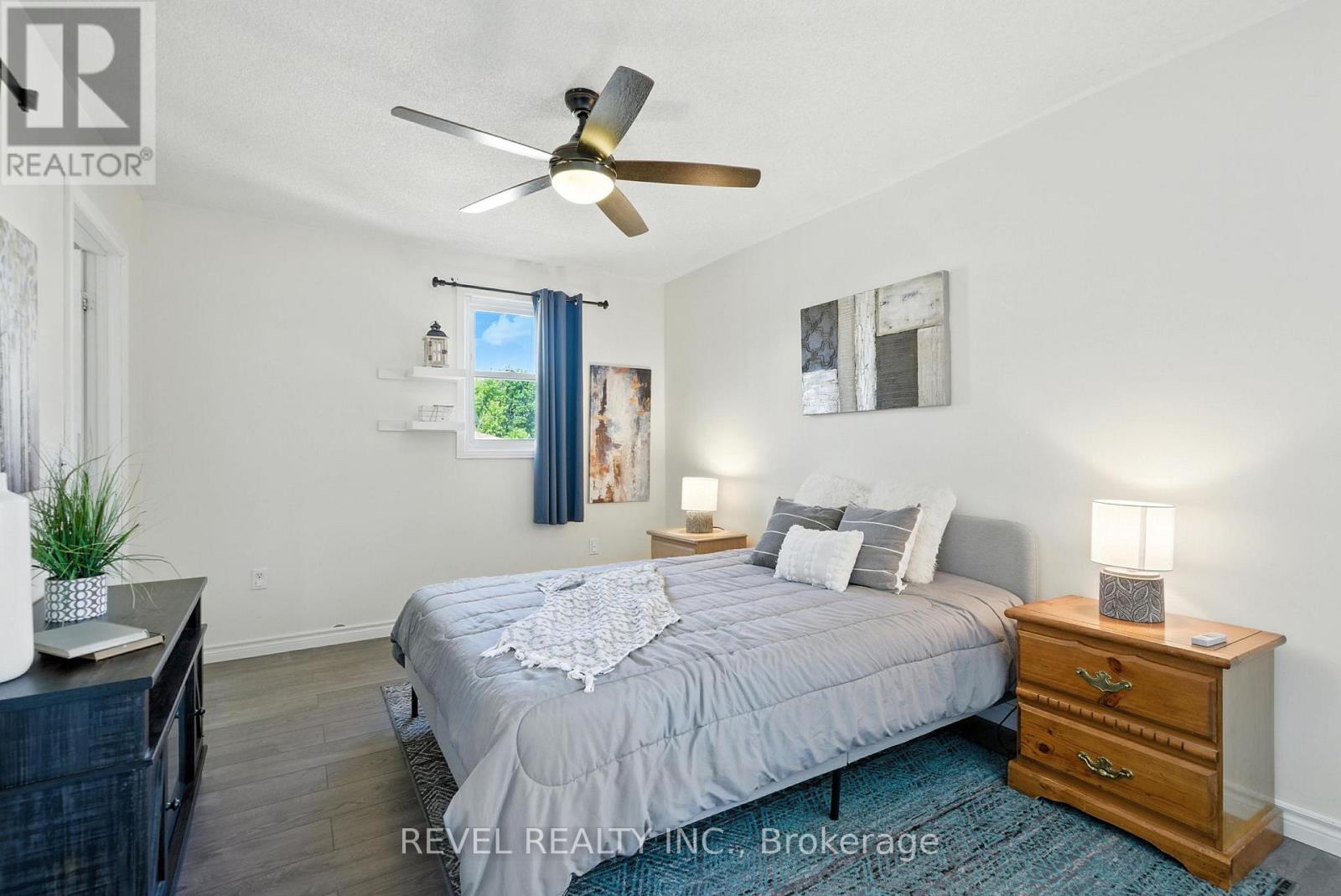 Photo 20 of 57 Rosehill Boulevard, Oshawa ON