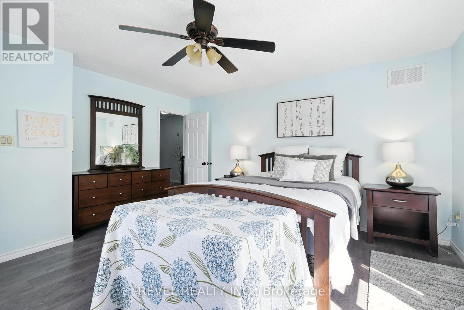 Photo 18 of 57 Rosehill Boulevard, Oshawa ON