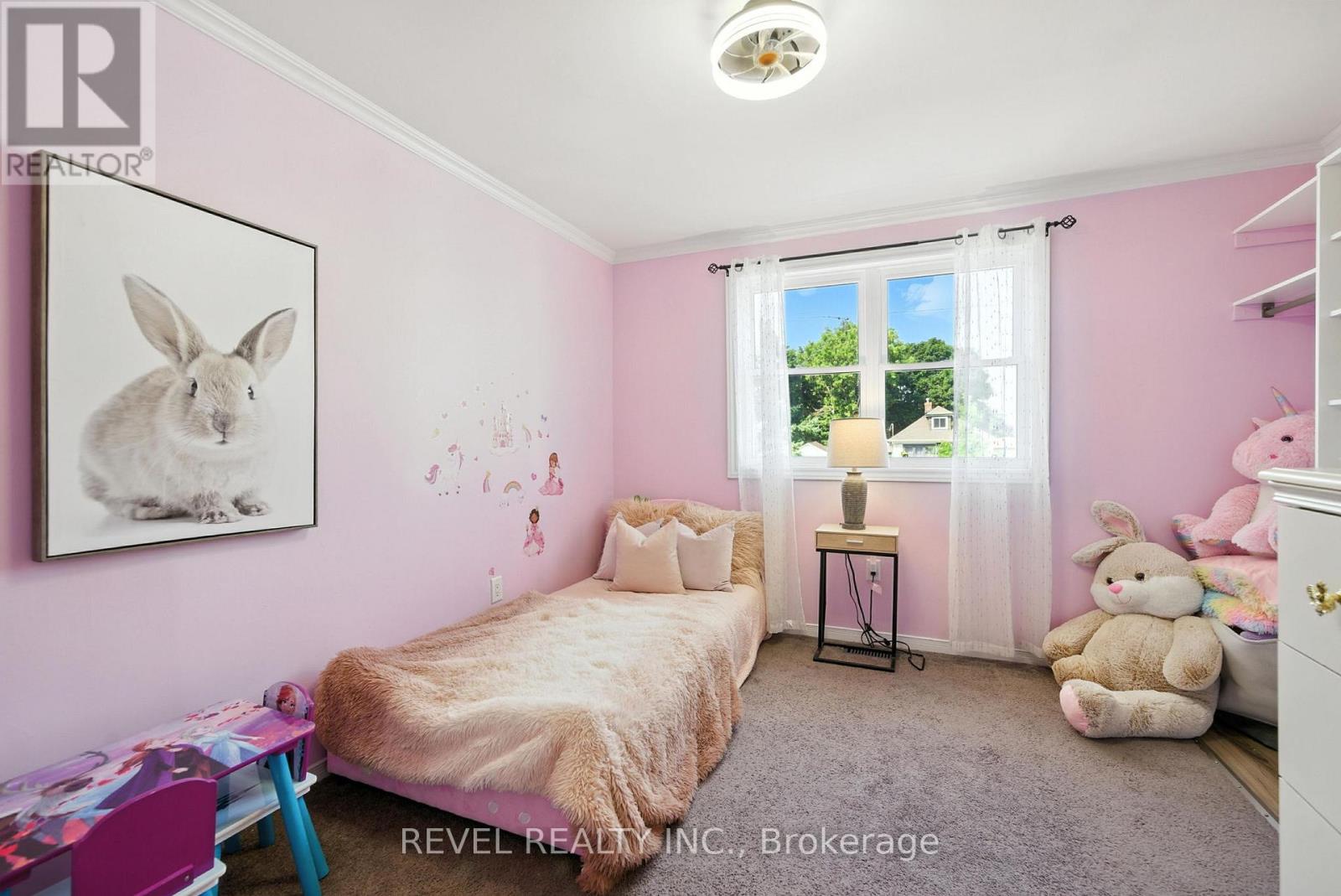 Photo 19 of 57 Rosehill Boulevard, Oshawa ON