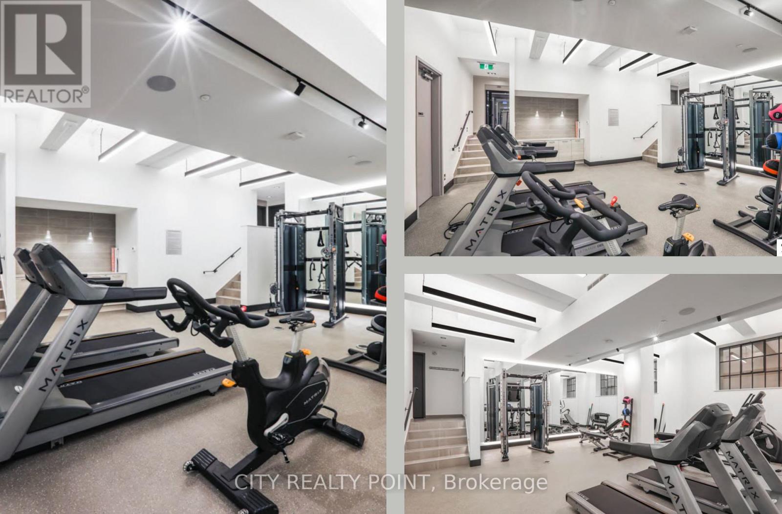 Photo 15 of 118 2 Clarendon Avenue, Toronto ON