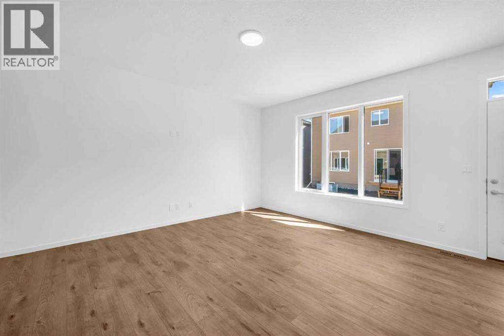 Photo 10 of 2034 Southwinds Row, Airdrie AB