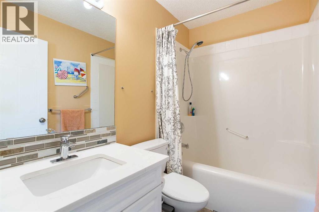 Single Family House for Sale in  Covewood Green NE Coventry Hills Calgary 