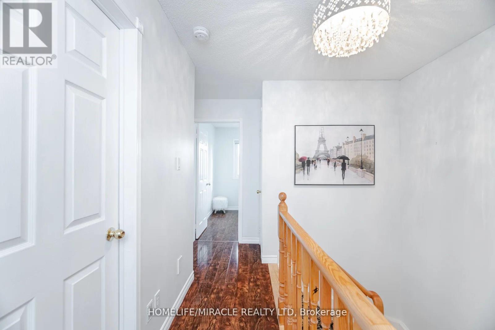 Photo 23 of 5339 Bullrush Drive, Mississauga ON