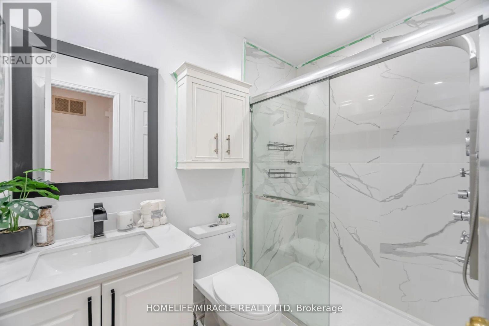 Photo 28 of 5339 Bullrush Drive, Mississauga ON