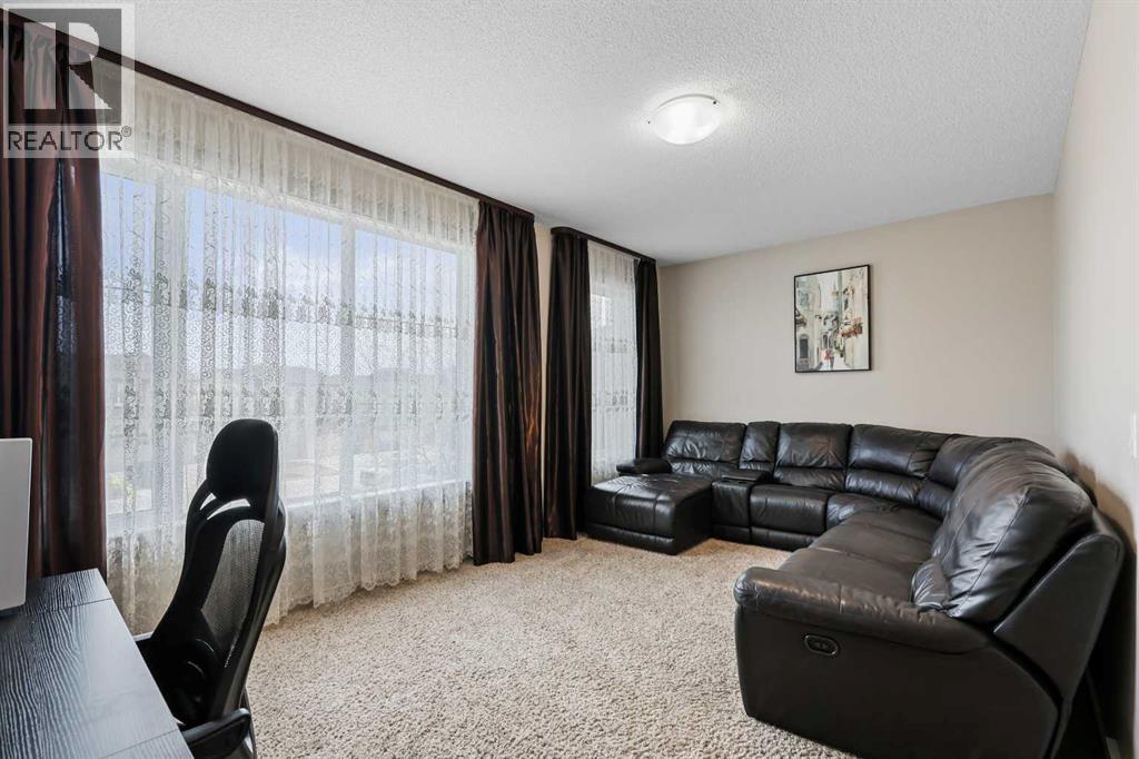 Photo 22 of 20 Walden View Se, Calgary AB