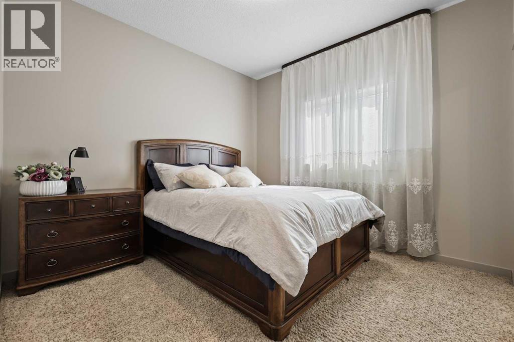 Photo 27 of 20 Walden View Se, Calgary AB