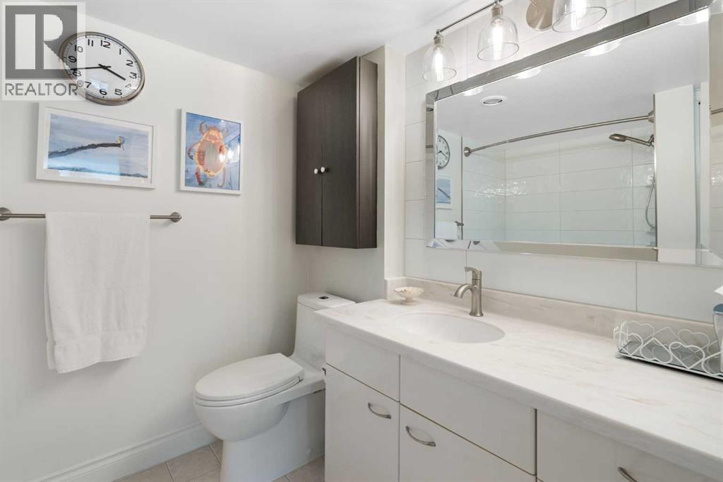 Single Family House for Sale in    Avenue SW Eau Claire Calgary 