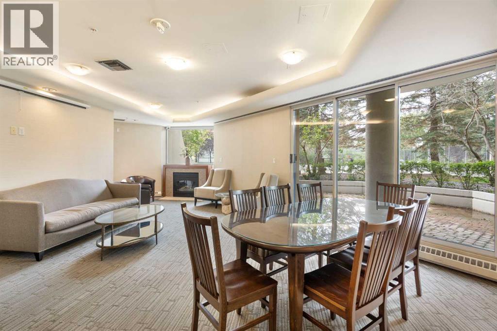 Single Family House for Sale in    Avenue SW Eau Claire Calgary 